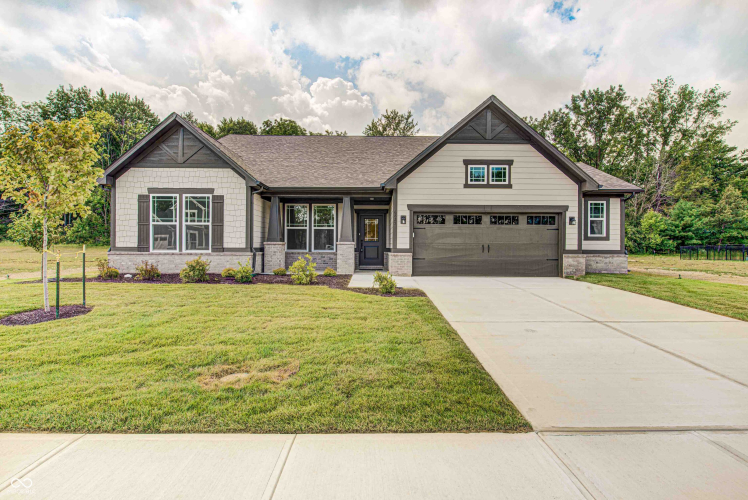 6825 W Buck Stone Drive McCordsville, IN 46055 | MLS 21968909