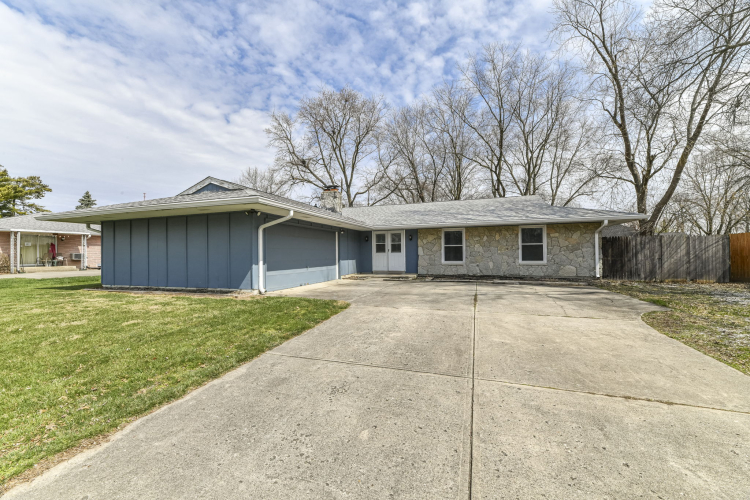 1717  Forsythia Drive Indianapolis, IN 46219 | MLS 21969178