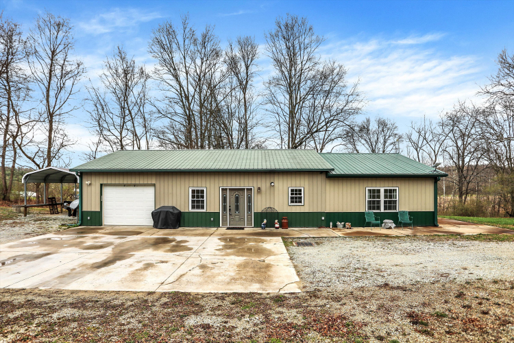 7868 S Windy Hill Road Connersville, IN 47331 | MLS 21969985