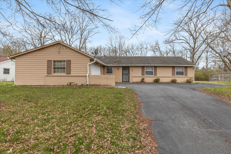 7152  Woodside Drive Indianapolis, IN 46260 | MLS 21970184