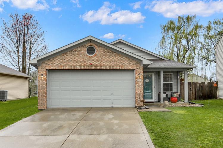 5037  Rocky Forge Drive Indianapolis, IN 46221 | MLS 21970232