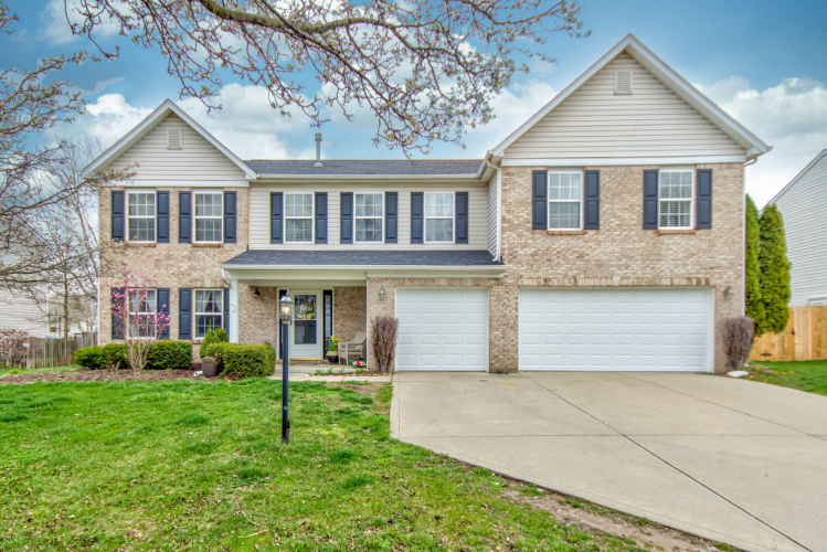 10668  Standish Place Noblesville, IN 46060 | MLS 21970406