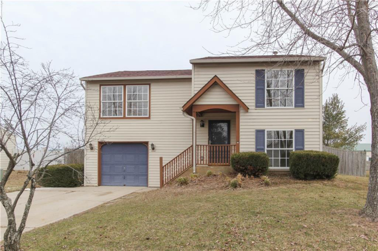 192  Country Wood Drive Whiteland, IN 46184 | MLS 21970864