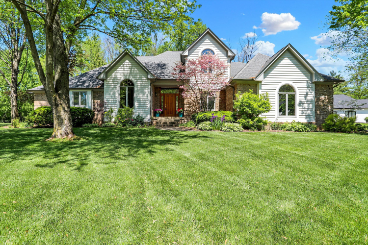8131  Meadowbrook Drive Indianapolis, IN 46240 | MLS 21971045