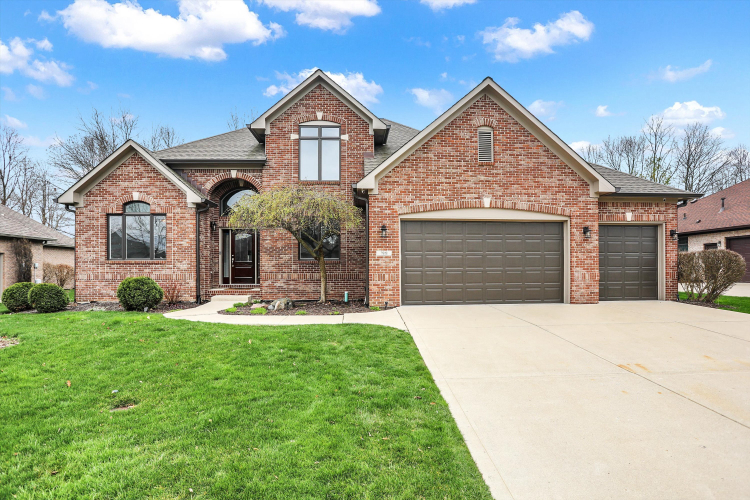 7819  Broadmead Way Indianapolis, IN 46259 | MLS 21971096