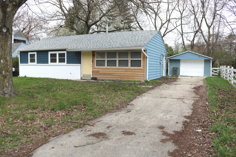 6108  Roselawn Drive Indianapolis, IN 46226 | MLS 21971356