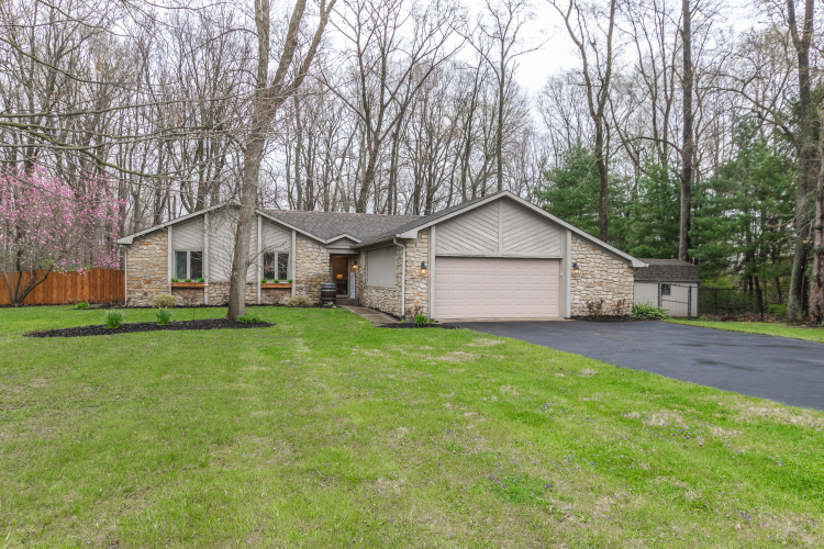 6901  Bloomfield Drive Indianapolis, IN 46259 | MLS 21971530
