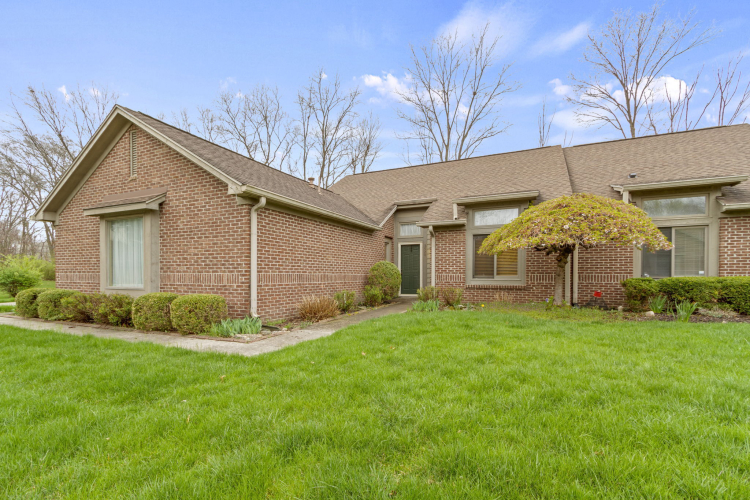 8920  Pennwood Court Indianapolis, IN 46240 | MLS 21972061