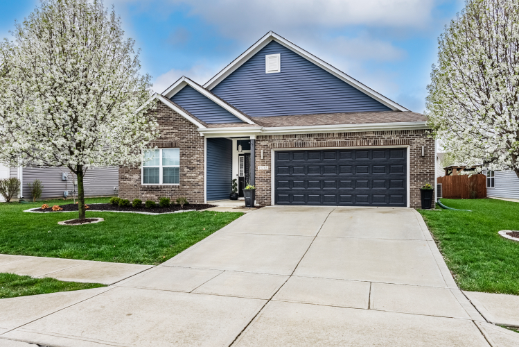 15203  Silver Charm Drive Noblesville, IN 46060 | MLS 21972336