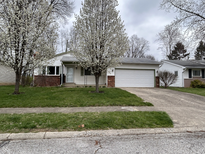 312  Magnolia Drive Plainfield, IN 46168 | MLS 21972521