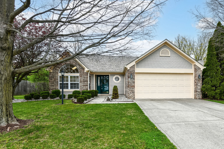 7830  High View Drive Indianapolis, IN 46236 | MLS 21972669