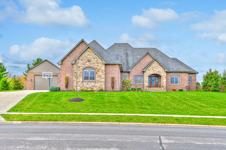 5859  Claybourne Drive Bargersville, IN 46106 | MLS 21972870