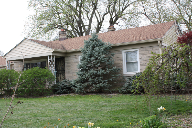 4020 S Lynhurst Drive Indianapolis, IN 46221 | MLS 21972928