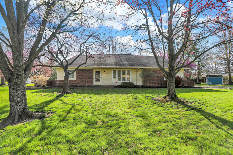 7919  Delbrook Drive Indianapolis, IN 46260 | MLS 21973057