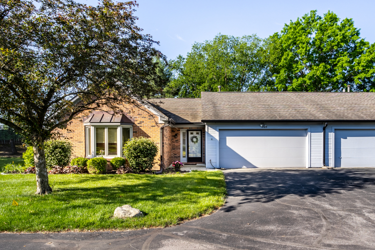1725  Cloister Drive Indianapolis, IN 46260 | MLS 21973079