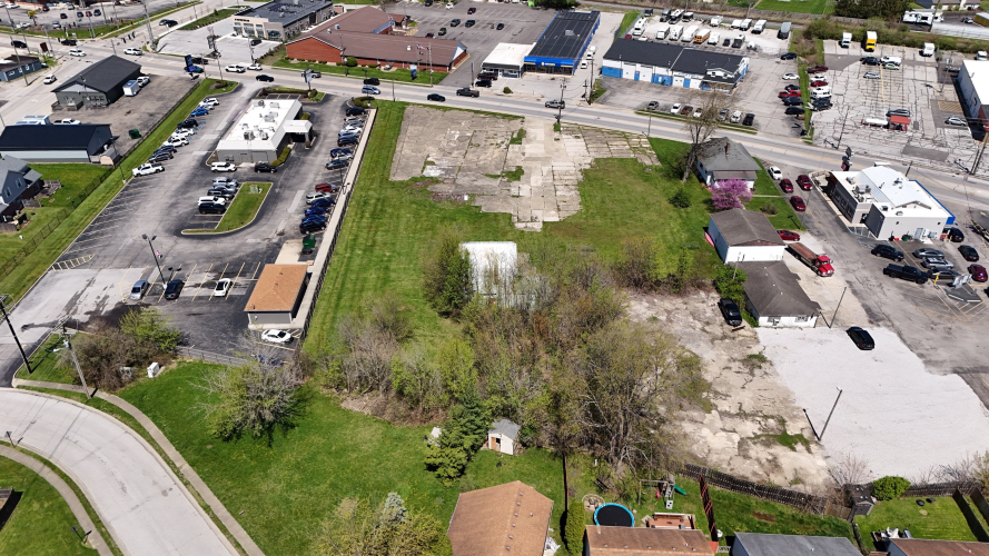 Listing Image 17