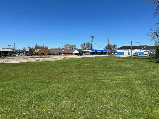 Listing Image 6