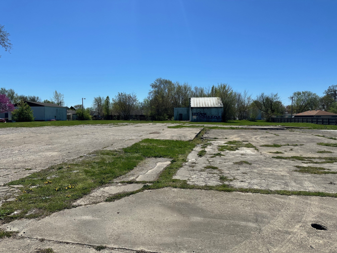 Listing Image 8