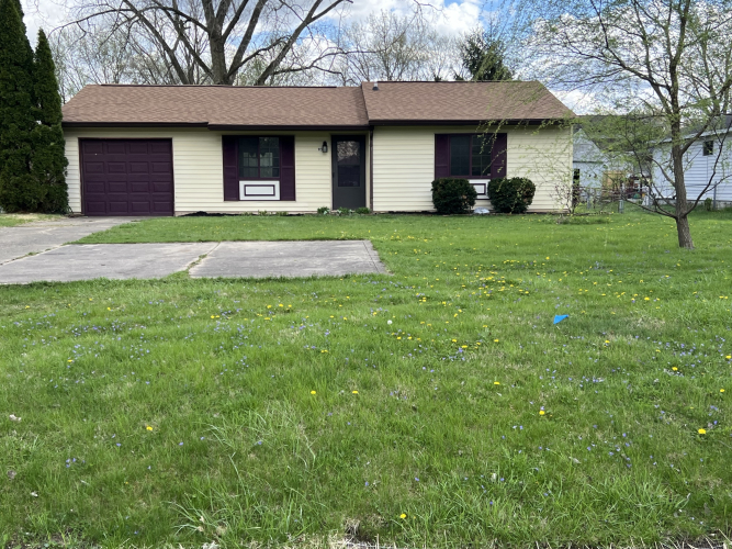 957 W Stop 11 Road Indianapolis, IN 46217 | MLS 21973404