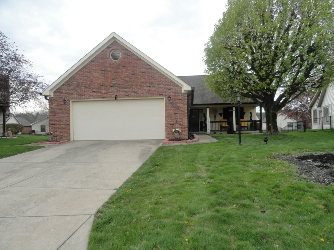 10945  President Circle Indianapolis, IN 46229 | MLS 21973478