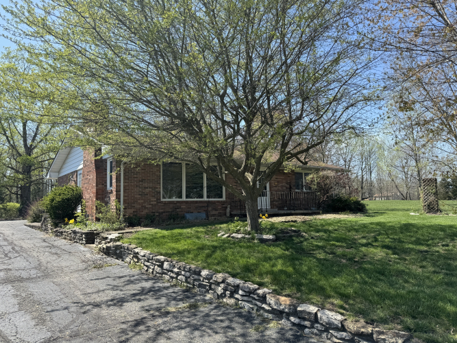 189 W Oneida Trail Greensburg, IN 47240 | MLS 21973689