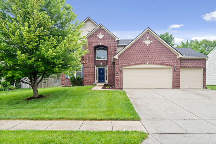 1428  Aggie Lane Indianapolis, IN 46260 | MLS 21973791