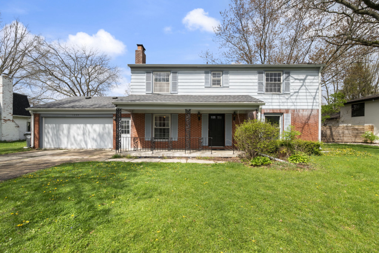1654  Hillcrest Avenue Anderson, IN 46011 | MLS 21973810
