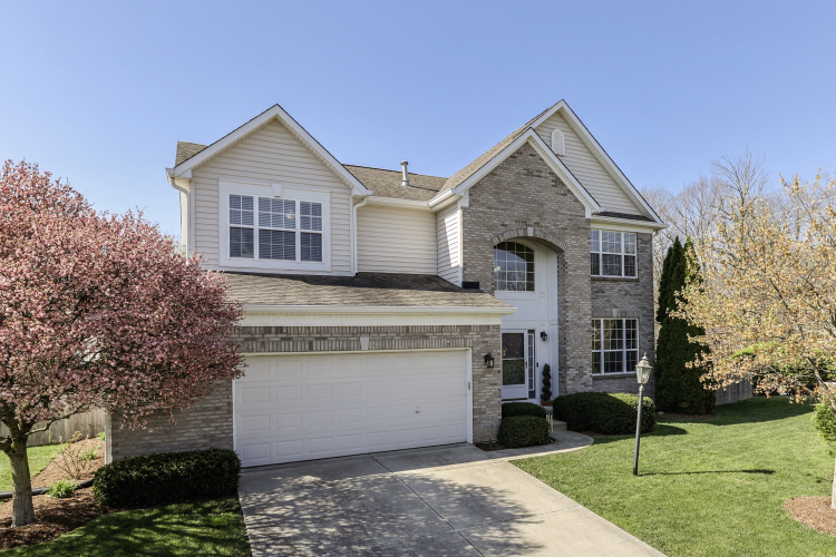 8325  Providence Drive Fishers, IN 46038 | MLS 21973859