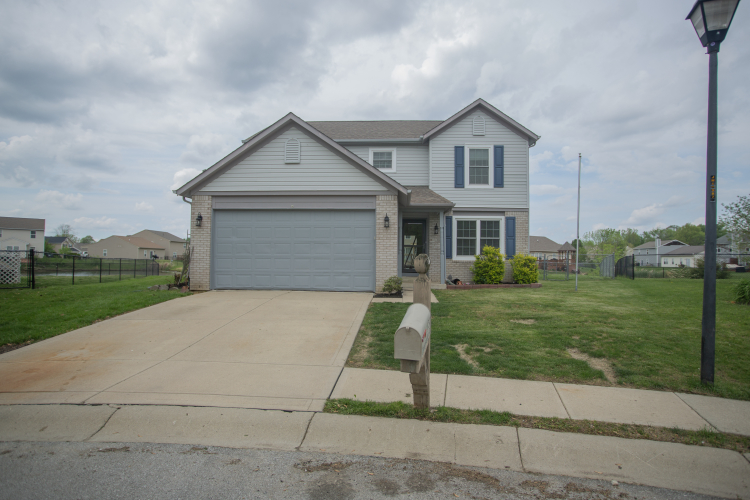 1137  Chateaugay Court Whiteland, IN 46184 | MLS 21974732