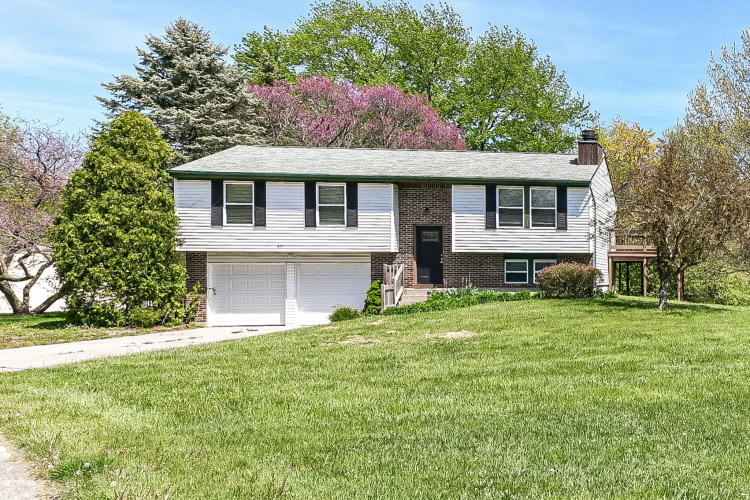 4151  Clayburn Drive Indianapolis, IN 46268 | MLS 21974965