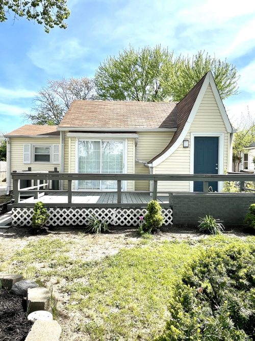 2709 E Troy Avenue Indianapolis, IN 46203 | MLS 21975661