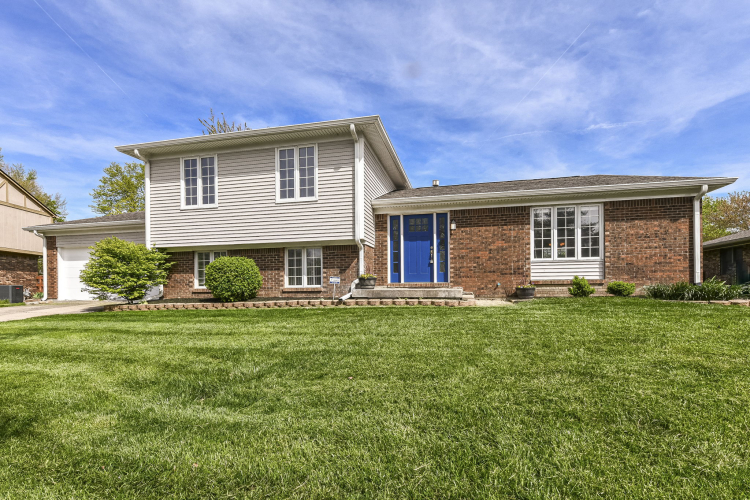 50  Irongate Drive Zionsville, IN 46077 | MLS 21975779