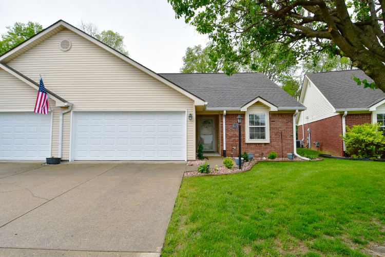 3835  Gray Pond Court Indianapolis, IN 46237 | MLS 21975883