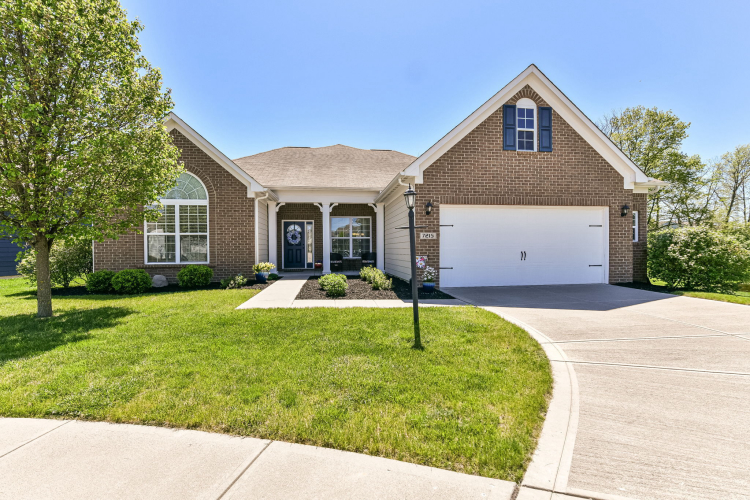 7215  Red Maple Drive Zionsville, IN 46077 | MLS 21975949