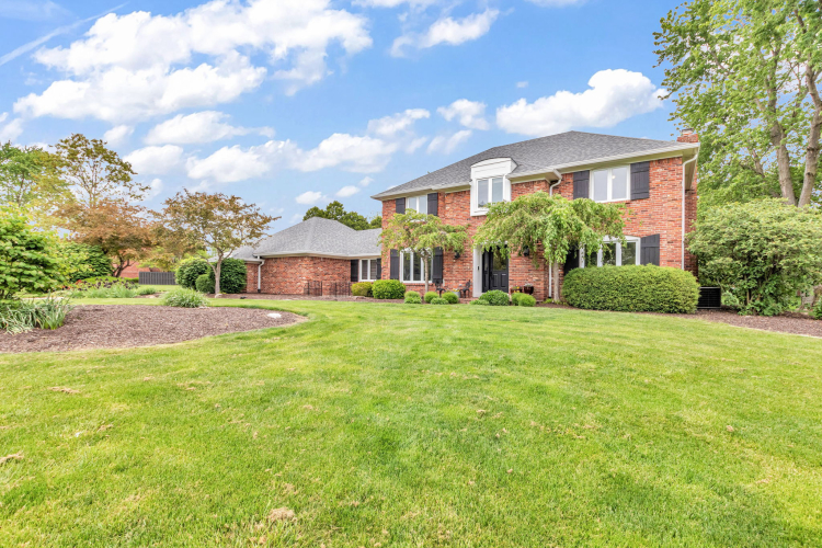 1200  Governors Lane Zionsville, IN 46077 | MLS 21976958
