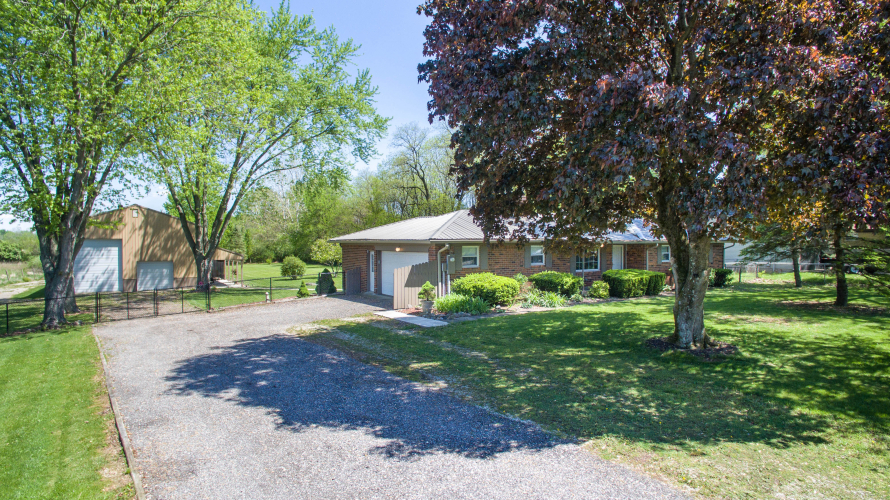 8143 S Franklin Road Indianapolis, IN 46259 | MLS 21976996