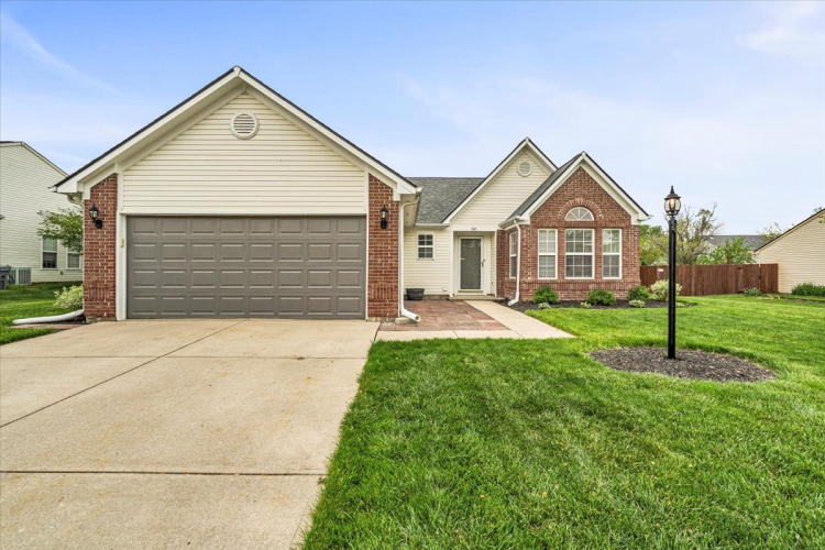 341  Myers Lake Drive Noblesville, IN 46062 | MLS 21977196