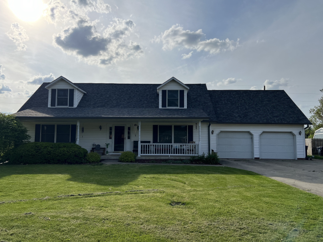 2709 N Christopher Drive New Castle, IN 47362 | MLS 21977352