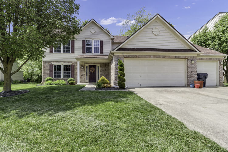 1617  Old Thicket Court Greenwood, IN 46143 | MLS 21977508