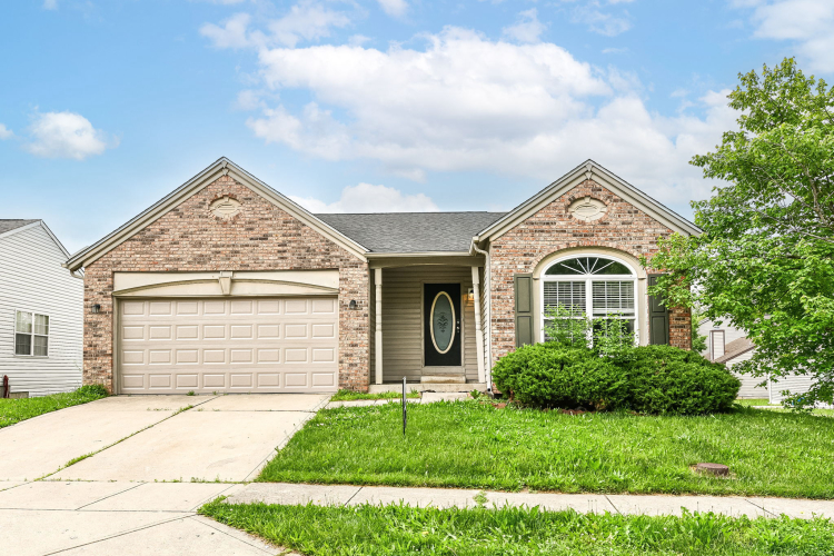 3031 N White Rivr Pw E Drive Indianapolis, IN 46208 | MLS 21978148