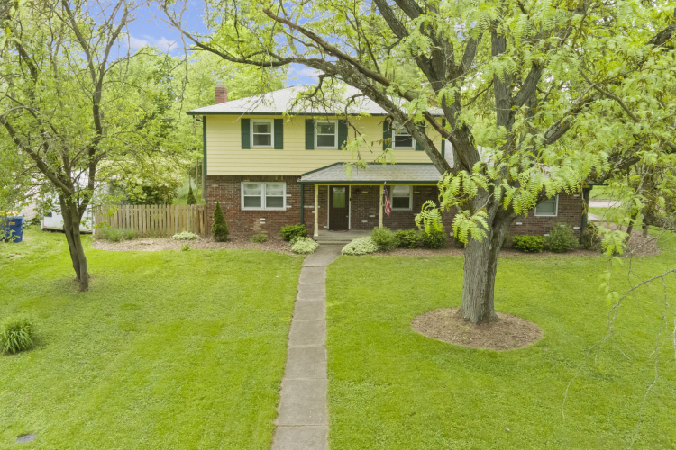 7125 N Orchard Drive Indianapolis, IN 46236 | MLS 21978404