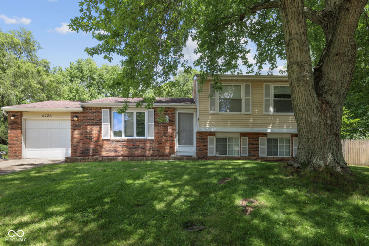 6723  Chauncey Drive Indianapolis, IN 46221 | MLS 21978739
