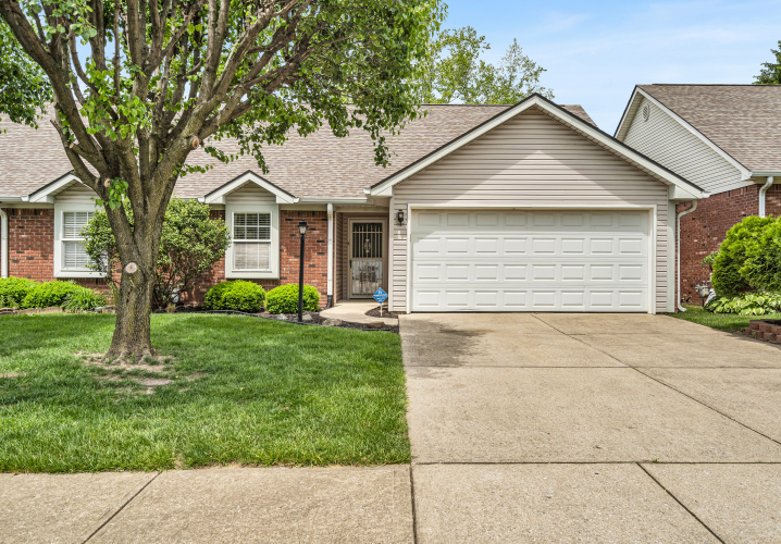 3844  Gray Pond Court Indianapolis, IN 46237 | MLS 21978822