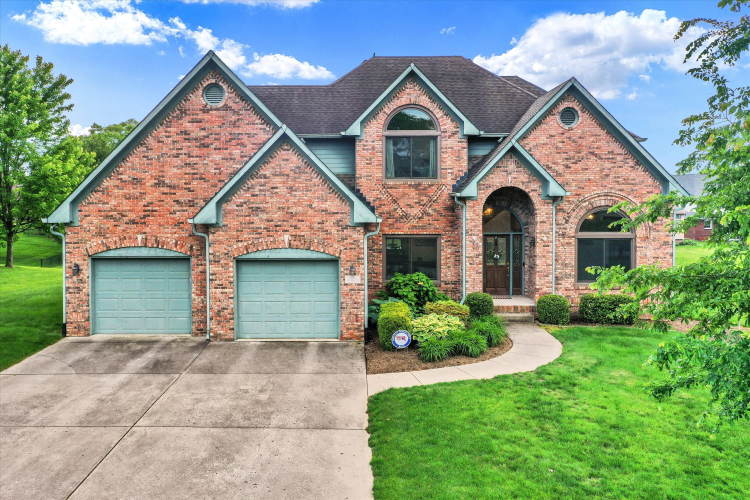 5377  Crooked Stick Court Greenwood, IN 46142 | MLS 21979120