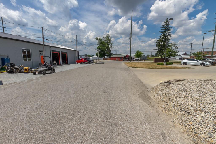 Listing Image 13