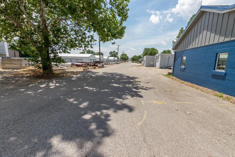 Listing Image 14