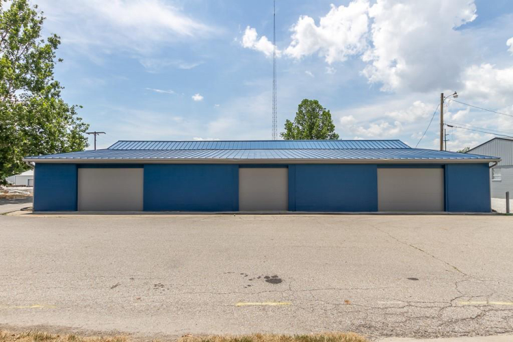 Listing Image 3