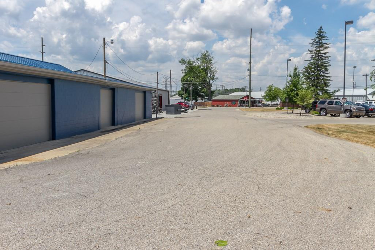 Listing Image 5