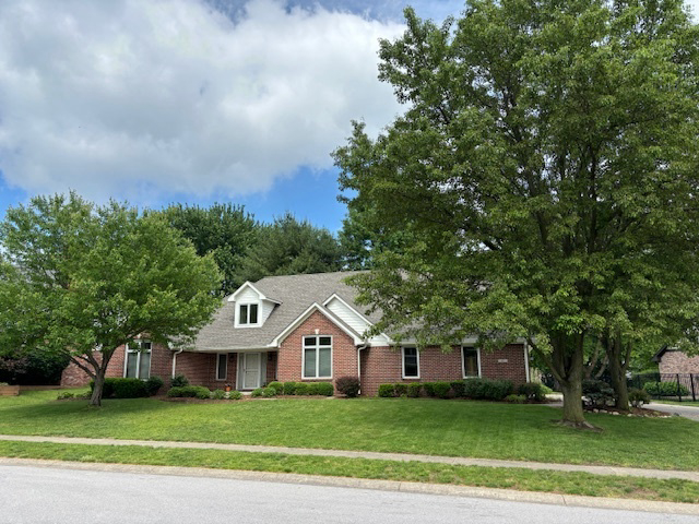 167  Southwind Court Greenwood, IN 46142 | MLS 21979226