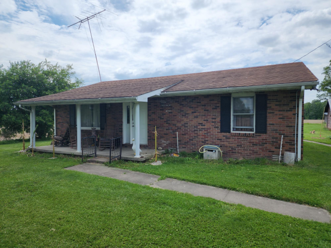 5798 S 1000  Crothersville, IN 47229 | MLS 21979552